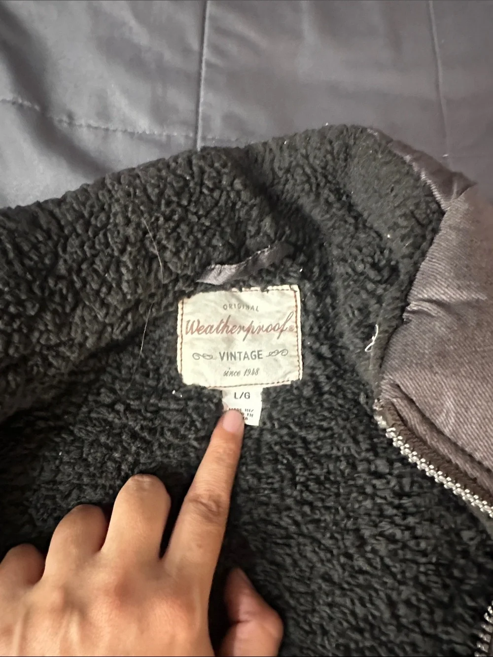 Quilted Puffer Jacket in Mauve Gray